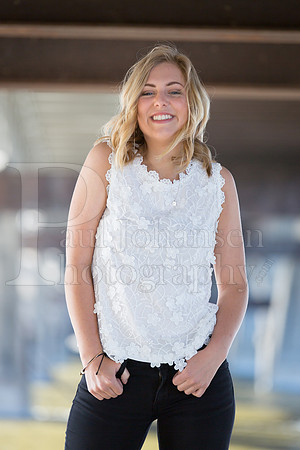 Annie Cyrs Senior Images 4-24-2018-0213