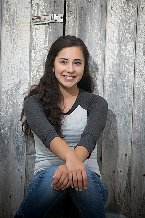Emily Bergez Senior Images 8-10-2014-0676_PE