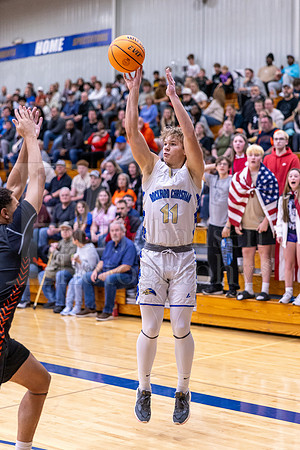 Rockford Christian Boys Varsity Basketball vs Winnebago 11-25-2024-0143