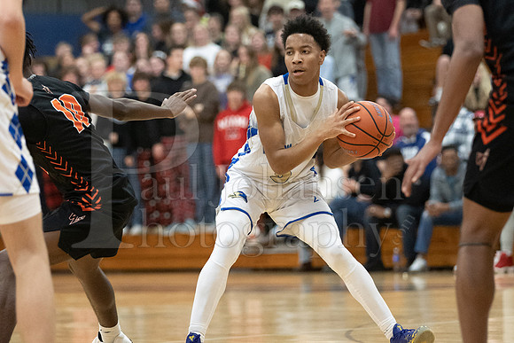 Rockford Christian Boys Varsity Basketball vs Winnebago 12-3-2022-0380