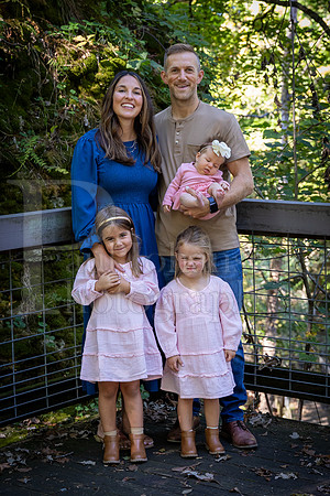 Blume Family Portraits 7-29-2024-0019