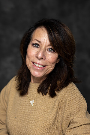 Tracy Krahmer Portraits 11-15-2024-0786