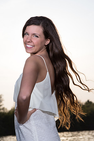 Alyssa Evett Senior Images 5-18-2014-4119_PE
