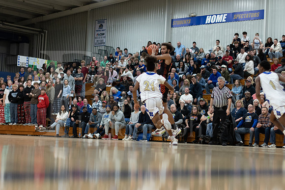 Rockford Christian Boys Varsity Basketball vs Winnebago 12-3-2022-0433