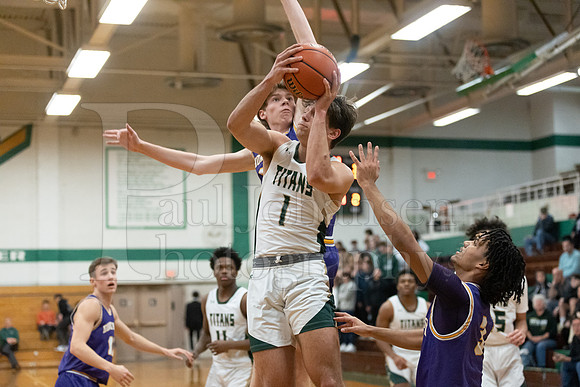 Boylan Boys Varsity Basketball vs Hononegah 2-3-2023-0346