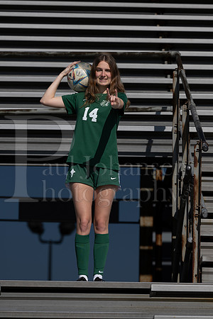 Boylan Varsity Girls Soccer Team and Senior Shoot 4-25-2024-0315