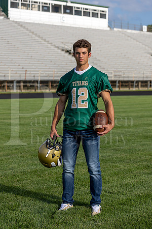 Nick Davenport Senior Images 8-4-2022-0001