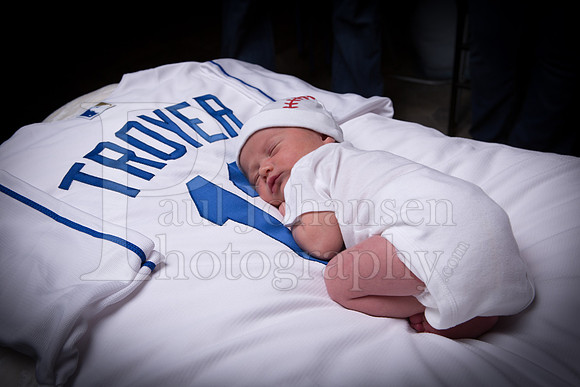 Luke Troyer Baby Pics 3-26-2017-0013