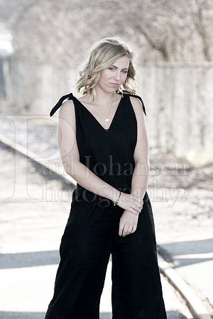 Annie Cyrs Senior Images 4-24-2018-0084-2