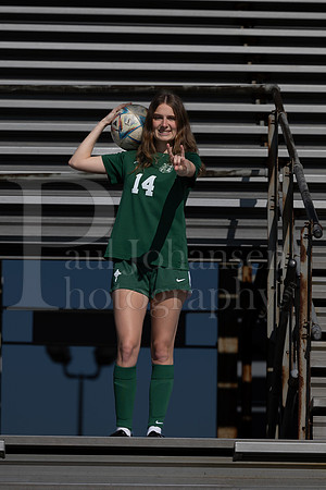 Boylan Varsity Girls Soccer Team and Senior Shoot 4-25-2024-0311