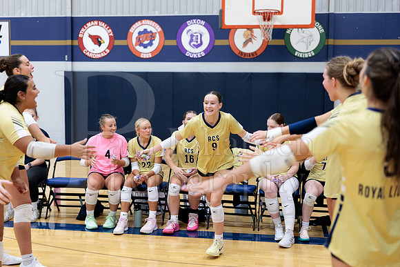 Rockford Christian Girls Varsity Volleyball vs St Edwards 8-27-2025-0057