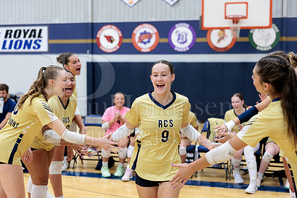 Rockford Christian Girls Varsity Volleyball vs St Edwards 8-27-2025-0062