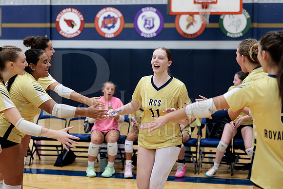 Rockford Christian Girls Varsity Volleyball vs St Edwards 8-27-2025-0075