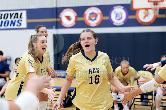 Rockford Christian Girls Varsity Volleyball vs St Edwards 8-27-2025-0104