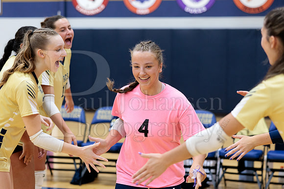 Rockford Christian Girls Varsity Volleyball vs St Edwards 8-27-2025-0161