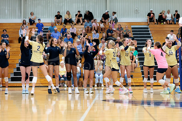 Rockford Christian Girls Varsity Volleyball vs St Edwards 8-27-2025-0181