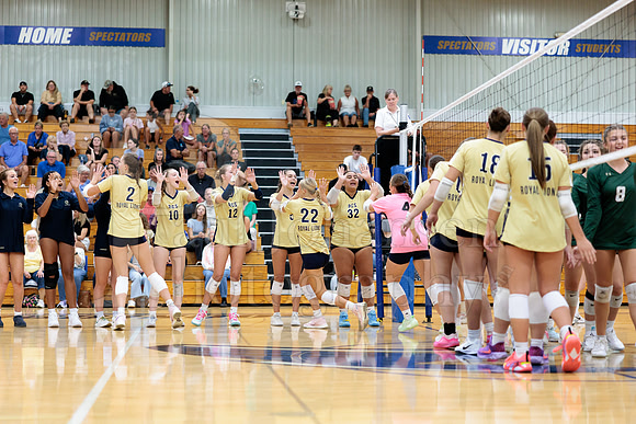 Rockford Christian Girls Varsity Volleyball vs St Edwards 8-27-2025-0179
