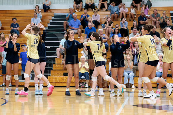 Rockford Christian Girls Varsity Volleyball vs St Edwards 8-27-2025-0194