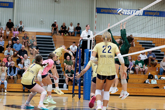 Rockford Christian Girls Varsity Volleyball vs St Edwards 8-27-2025-0228