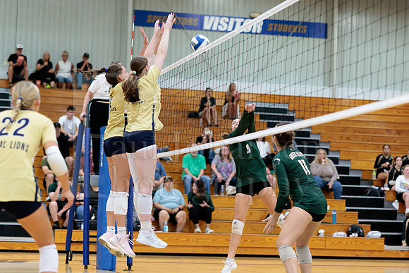 Rockford Christian Girls Varsity Volleyball vs St Edwards 8-27-2025-0267