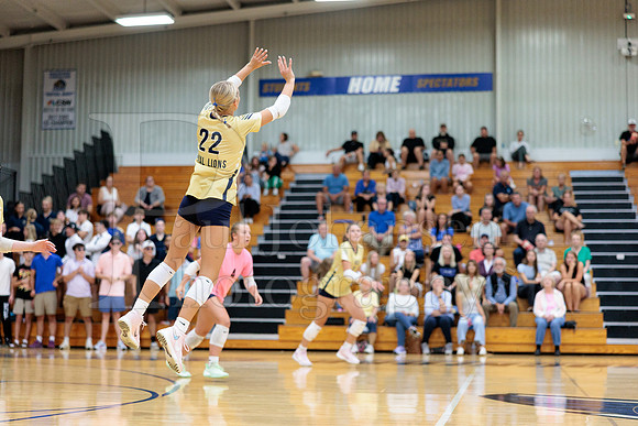 Rockford Christian Girls Varsity Volleyball vs St Edwards 8-27-2025-0253