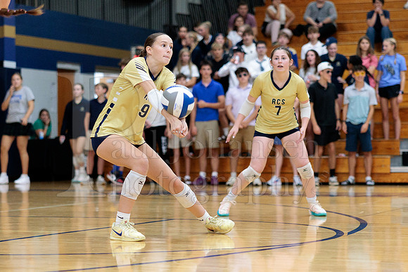 Rockford Christian Girls Varsity Volleyball vs St Edwards 8-27-2025-0302