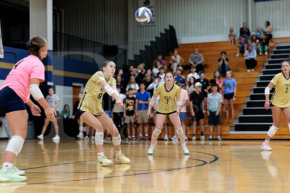 Rockford Christian Girls Varsity Volleyball vs St Edwards 8-27-2025-0304