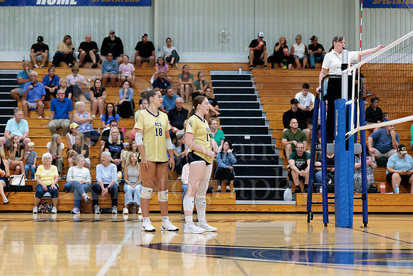 Rockford Christian Girls Varsity Volleyball vs St Edwards 8-27-2025-0343