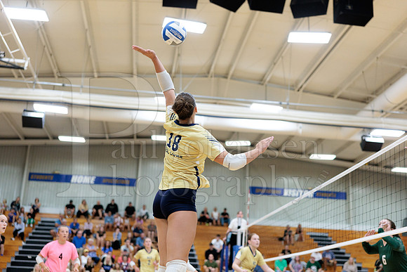 Rockford Christian Girls Varsity Volleyball vs St Edwards 8-27-2025-0394