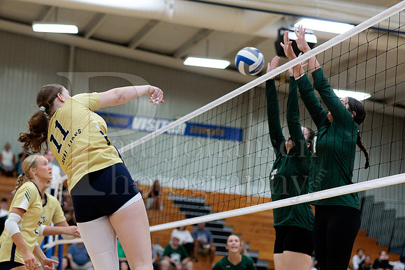 Rockford Christian Girls Varsity Volleyball vs St Edwards 8-27-2025-0411