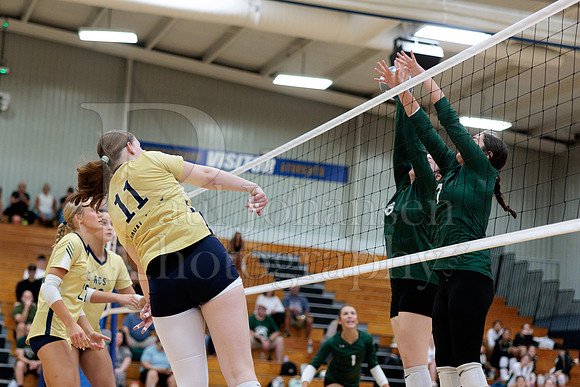 Rockford Christian Girls Varsity Volleyball vs St Edwards 8-27-2025-0412
