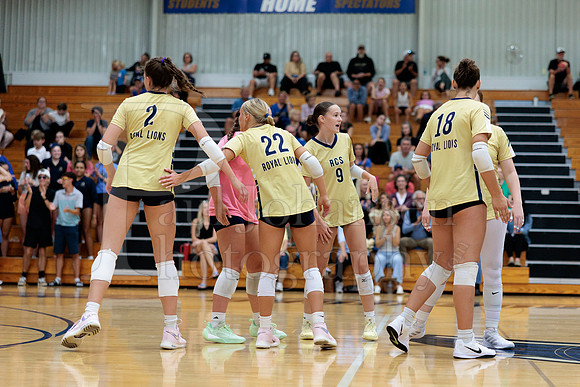 Rockford Christian Girls Varsity Volleyball vs St Edwards 8-27-2025-0433