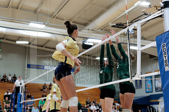 Rockford Christian Girls Varsity Volleyball vs St Edwards 8-27-2025-0460