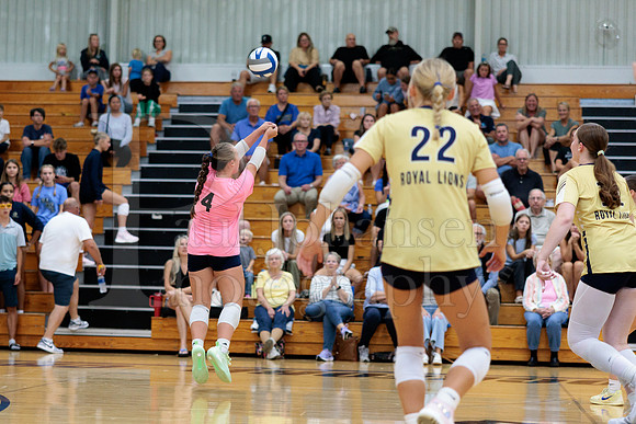 Rockford Christian Girls Varsity Volleyball vs St Edwards 8-27-2025-0466