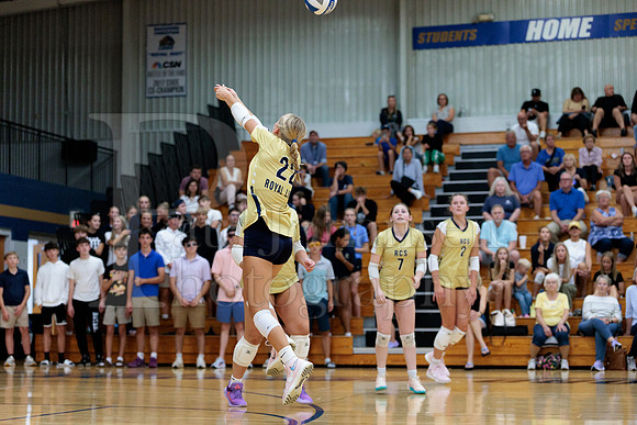 Rockford Christian Girls Varsity Volleyball vs St Edwards 8-27-2025-0538