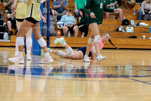 Rockford Christian Girls Varsity Volleyball vs St Edwards 8-27-2025-0593