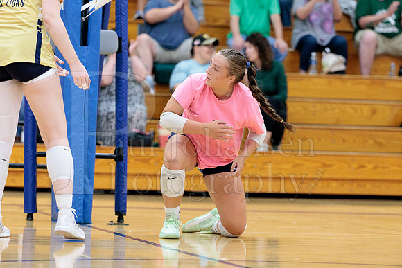 Rockford Christian Girls Varsity Volleyball vs St Edwards 8-27-2025-0599