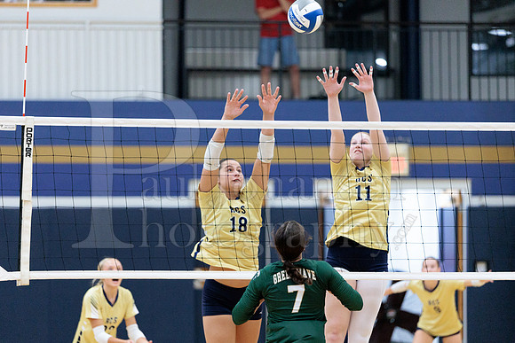 Rockford Christian Girls Varsity Volleyball vs St Edwards 8-27-2025-0612