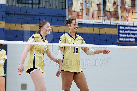 Rockford Christian Girls Varsity Volleyball vs St Edwards 8-27-2025-0648