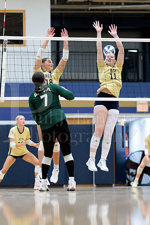 Rockford Christian Girls Varsity Volleyball vs St Edwards 8-27-2025-0662