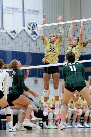 Rockford Christian Girls Varsity Volleyball vs St Edwards 8-27-2025-0955