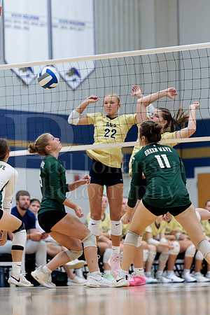 Rockford Christian Girls Varsity Volleyball vs St Edwards 8-27-2025-0957