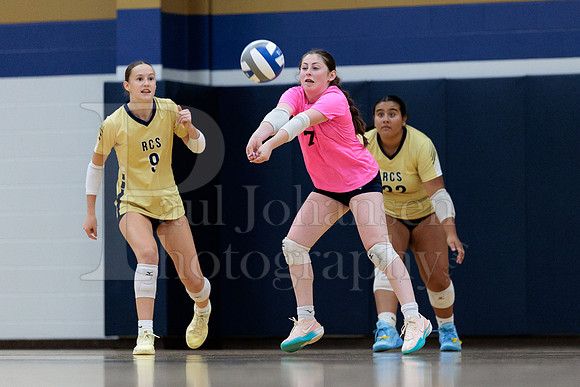 Rockford Christian Girls Varsity Volleyball vs St Edwards 8-27-2025-0992
