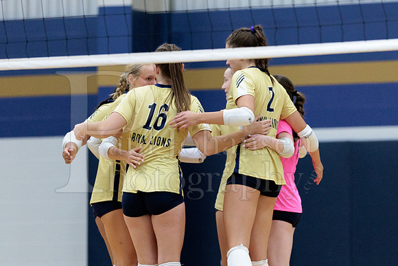 Rockford Christian Girls Varsity Volleyball vs St Edwards 8-27-2025-1016