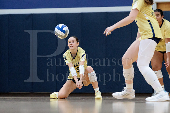 Rockford Christian Girls Varsity Volleyball vs St Edwards 8-27-2025-1019