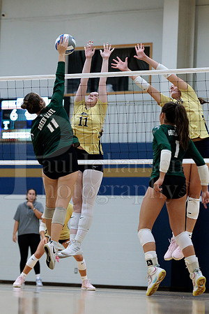 Rockford Christian Girls Varsity Volleyball vs St Edwards 8-27-2025-1039