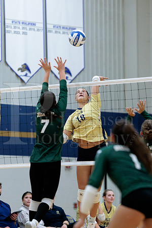 Rockford Christian Girls Varsity Volleyball vs St Edwards 8-27-2025-1103