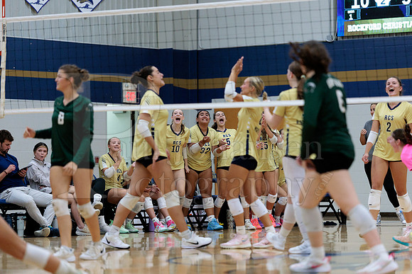 Rockford Christian Girls Varsity Volleyball vs St Edwards 8-27-2025-1112