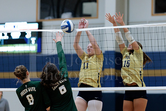 Rockford Christian Girls Varsity Volleyball vs St Edwards 8-27-2025-1135