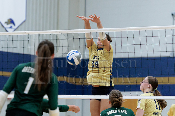 Rockford Christian Girls Varsity Volleyball vs St Edwards 8-27-2025-1145